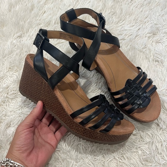 Vionic Clarisa Raffia Sandal - Size 9.5 - Picture 2 of 9